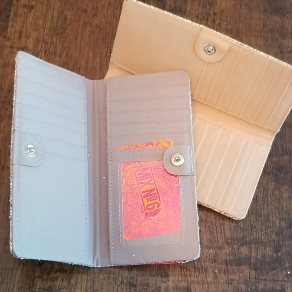 NWTs Lot of 2 shimmer wallets - Picture 2 of 3